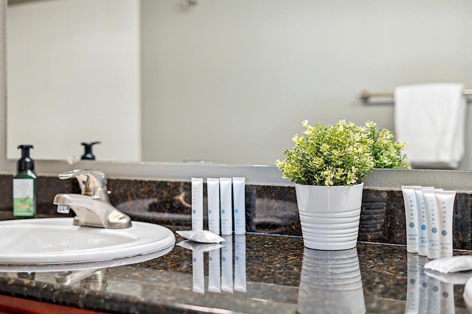 Holiday home At The Plaza Modern Resort-style 5069